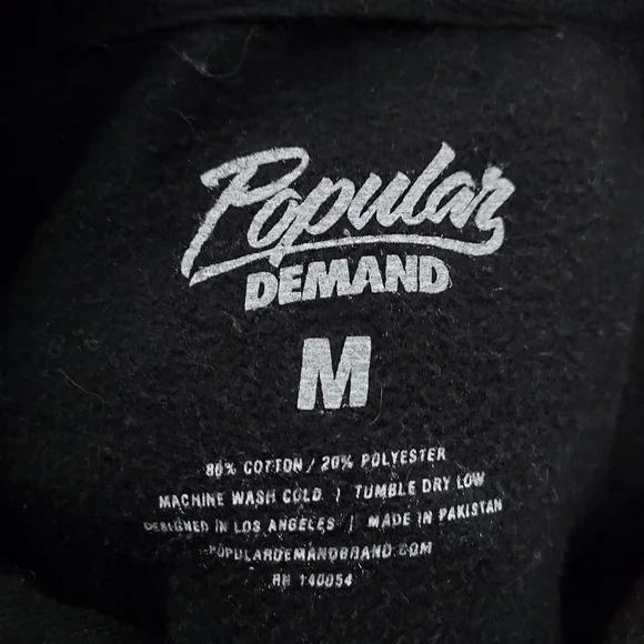 🔴3/$20 Popular Demand Black Pullover Hoodie Size Medium - Picture 8 of 8